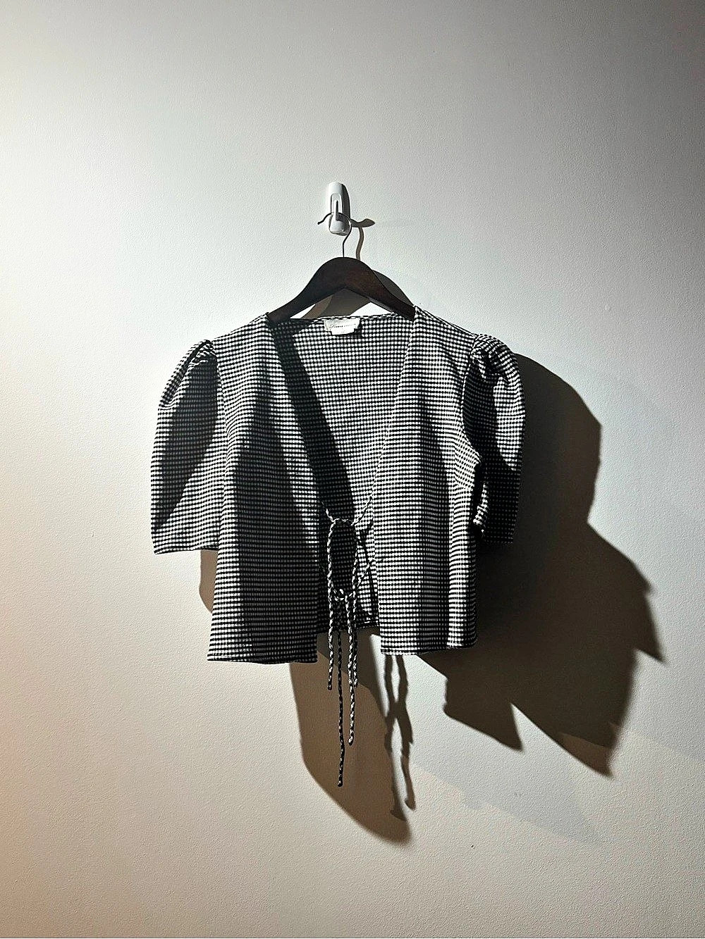 Lovers + Friends Liam Crop Top Gingham Top in Black & White - Picture 2 of 6